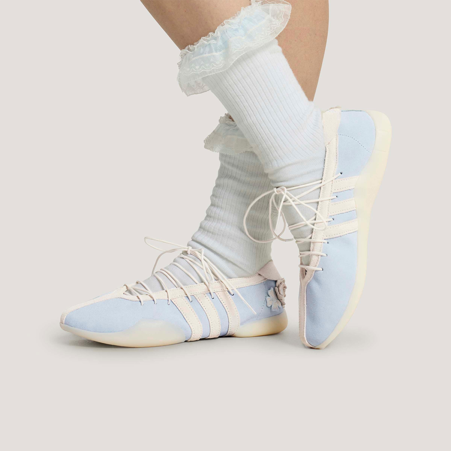 아디다스 정품 클로버 여성용 얇은 밑창의 패셔너블한 발 - Adidas Shoes Samba 리뷰 및 가격